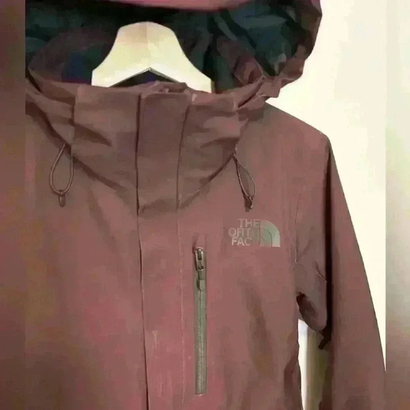 The  North Face | Women’s Freedom Insulated Jacket | Size: XS - Picture 8 of 14
